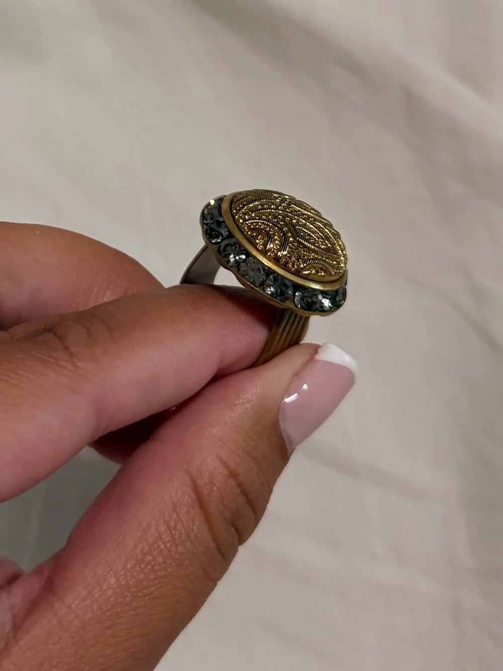 Vintage Button Ring (1920-1950)